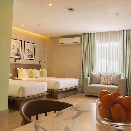 Primeway Suites سيبو المظهر الخارجي الصورة